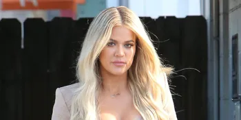 Khloe Kardashian Bungkam Haters Yang Beri Komentar Negatif Tentang Baby True Thompson