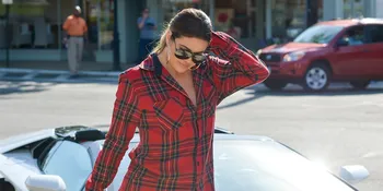 Khloe Kardashian Rela Tinggalkan Pacar Demi Rawat Lamar Odom