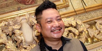 Ki Kusumo Berhasil Panggil Buaya Berkalung Ban di Palu