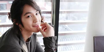 Kim Bum Hadiri Event Keluarga Kerajaan Thailand