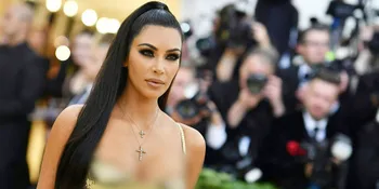 Kim Kardashian Mendapat Penghargaan Sebagai Influencer Fashion Dari CFDA!