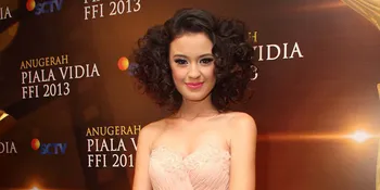 Kimberly dan Tika Bravani Saling Curhat Tentang Pacar