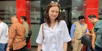 Kimberly Ryder Bahas Hubungan Beda Usia, Jadikan Luna Maya dan Maxime Bouttier Contoh Nyata