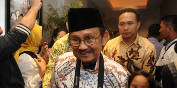 Kisah Cinta BJ Habibie Muda, Menyentuh dan Inspiratif