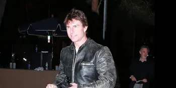 Kisah Cinta Tom Cruise - Laura Prepon Ternyata Hoax!