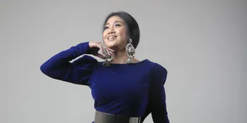 Pilih Baju Simpel - Rilis Album Hasil Kejenuhannya, Kisah Erie Suzan Soal Dangdut