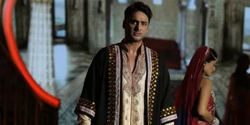 Kocak dan Usil, Ini Ekspresi Gemas Rohit Bhardwaj Pada Sang Istri