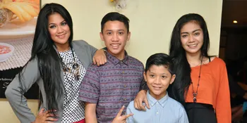 Kolaborasi, Bagas - De Mocca 'Kawinkan' Pop dan Dangdut