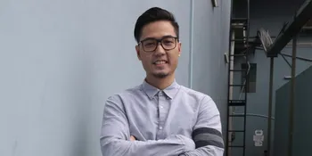 Koleksi Burung Hias Lovebird, Rizky Kinos Hunting di Luar Kota Harga Jutaan