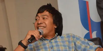 Komeng Belum Berpikir Terjun ke Panggung Politik