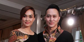 Kompak, Demian dan Sara Suka Warna Hitam Karena Alasan Ini...