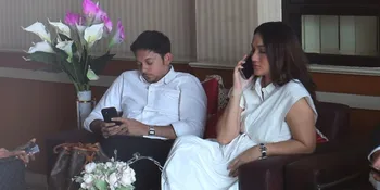 Kompak Pakai Baju Putih ke Sidang Perceraian, Andrew Andika Ungkap Masih Ada Rasa Sayang untuk Tengku Dewi Putri