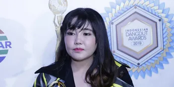 Kondisi Darurat, Via Vallen Cari Tukang Ruqiyah Untuk Usir Roh Jahat dari Jawa