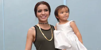 Kondisi Membaik, Sheila Marcia Belum Mau Ambil Tindakan Operasi