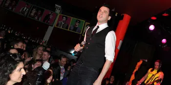 Gelar Konser di Indonesia, Ini Teman Duet Tommy Page