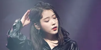 Konser di Jakarta, IU Ajak Ribuan Penonton Tidur di Lagu 'Lullaby'