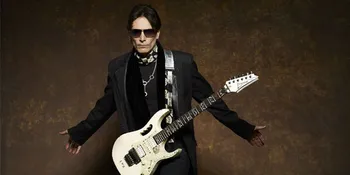 Konser Steve Vai Sukses Sedot Massa