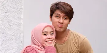 Konser Ulang Tahun Lesti 'Kulepas Dengan Ikhlas', Rizky Billar Romantis Bawa Bunga