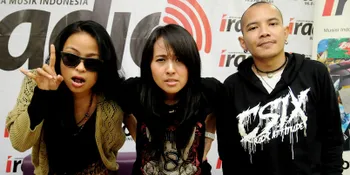 Kotak: Siapa Bilang Kami Segitiga? Kami Kotak Kok!