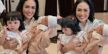 Kris Dayanti Momong Baby Azura dan Ameena, Disebut 'Happy Gemmi' oleh Netizen