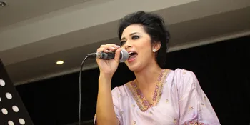 Krisdayanti Bahagia Bisa Rayakan Tahun Baru Dengan Anak