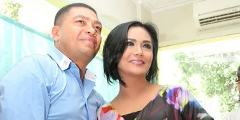 Krisdayanti Ingin Lihat Wajah Suami Saat di Depan Kabah