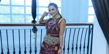 Krisdayanti Nikmati Momen Buka Puasa Bersama Raul Lemos, Yuni Shara dan Sang Ibu