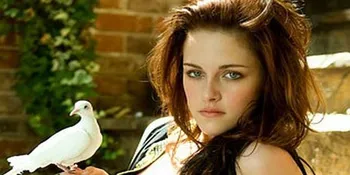 Kristen Stewart - Jennifer Lawrence Akrabkan Diri di Festival Toronto