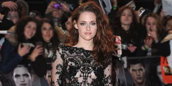 Kristen Stewart Pacari Mantan Jennifer Lawrence?