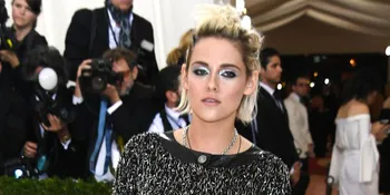 Kristen Stewart Tak Ingin Sebut Dirinya Lesbian Atau Biseksual