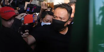 Kuasa Hukum dan Ibunda Bersedia Jadi Jaminan Penangguhan Penahanan, Vicky Prasetyo Akhirnya Bebas dari Penjara