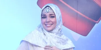 Kuatkan Niat, Dewi Sandra Ingin Berangkat Beribadah Haji