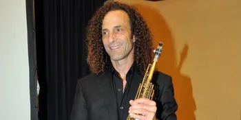 Kunjungi Demonstran, Kenny G Geram Dengan Keadaan Cina
