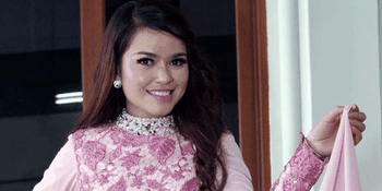 Kunjungi Panti Asuhan, Siti Liza Menangis