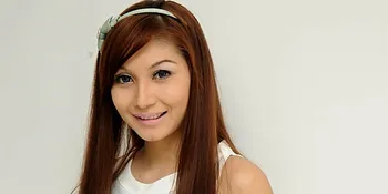 Kurang Komersil, Baby Margaretha Ganti Nama Adiknya