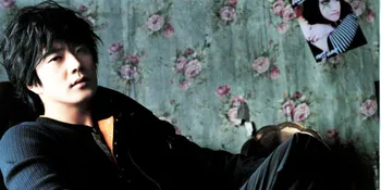 Kwon Sang Woo Menangis Saat Menonton Ulang 'Stairway To Heaven'