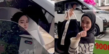 Lagi Jadi Sorotan, Begini Momen Inara Rusli Beli Mobil Baru - Bahagia Bukan Main