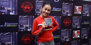 Lagu Galau Marsha Zulkarnain Masuk Album Kompilasi 'STORY OF A BROKEN HEART'
