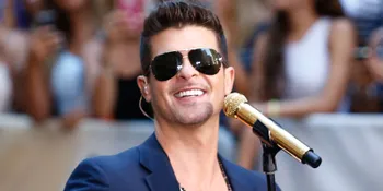 Lagu Robin Thicke Dicekal Lagi di Kampus