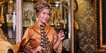 Lakukan Pose Yoga Sulit, Inul Daratista Pamer Body Goals