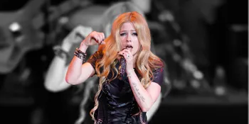 Lama Bungkam, Avril Lavigne Masih 'Berjuang' Selama Sakit