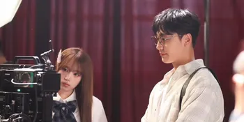 Lee Do Hyun Jadi Model di MV Yena 'Being A Good Girl Hurts', Ditawari Sejak Wamil