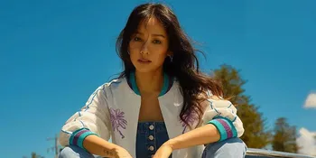 Lee Hyori Tampil Cantik Natural &#38; Nekat Tanpa Bra di Photoshoot Terbaru