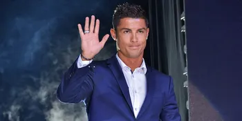 Lepas Dari Irina Shayk, Cristiano Ronaldo Rayu Model Cantik Ini?