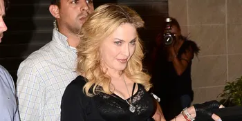 Lepas Dari Pacar Lama, Madonna Gaet Pria Brondong Lagi