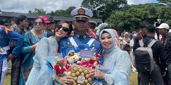 Lepas Gabriel Pendidikan TNI AD, Dewi Perssik Tahan Tangis