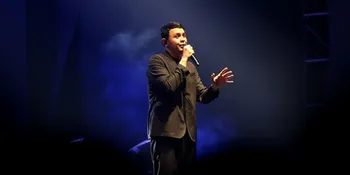 Lewat Lagu Gajah, Tulus Sukses Buat Penonton Mewek di Tur Manusia 2023