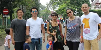 Liburan di Malang, Marcella Zalianty &#38; Suami Bawa Keluarga ke CFD