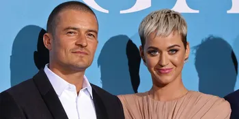 Liburan Romantis ke Yunani, Katy Perry Peluk Mesra Orlando Bloom