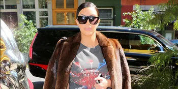 Liburan Seru, Keluarga Kardashian Nyanyikan Lagu Katy Perry